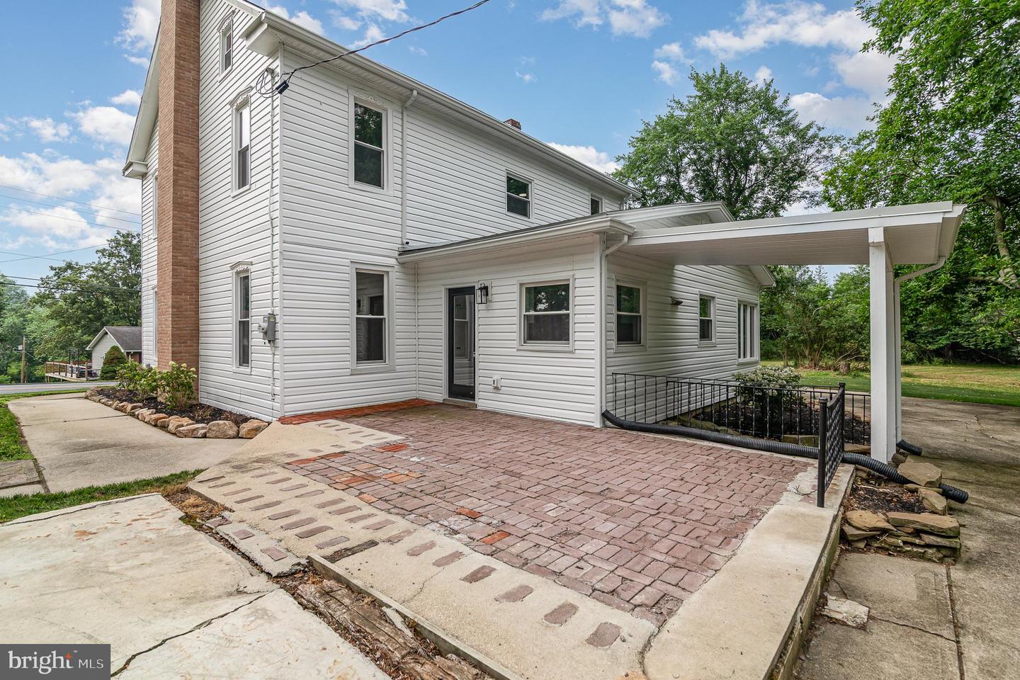 Harrisburg, Pennsylvania, 17112, United States, 5 Bedrooms Bedrooms, ,3 BathroomsBathrooms,Residential,For Sale,1890402