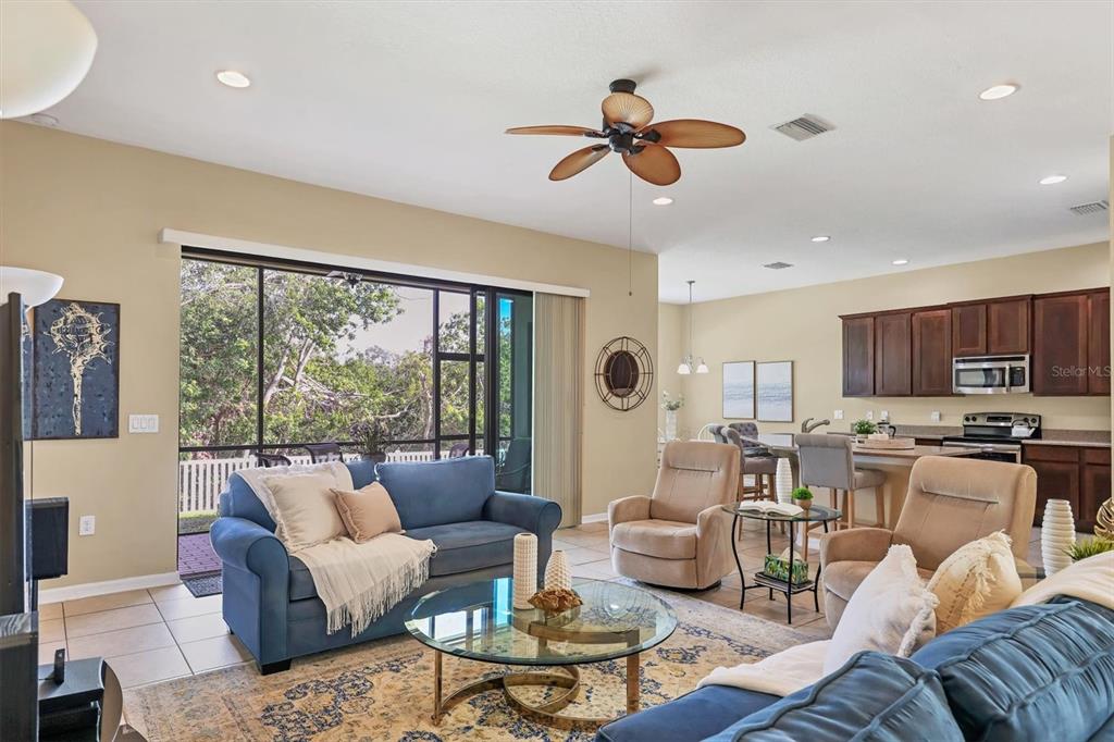 Palmetto, Florida, 34221, United States, 4 Bedrooms Bedrooms, ,3 BathroomsBathrooms,Residential,For Sale,1700640