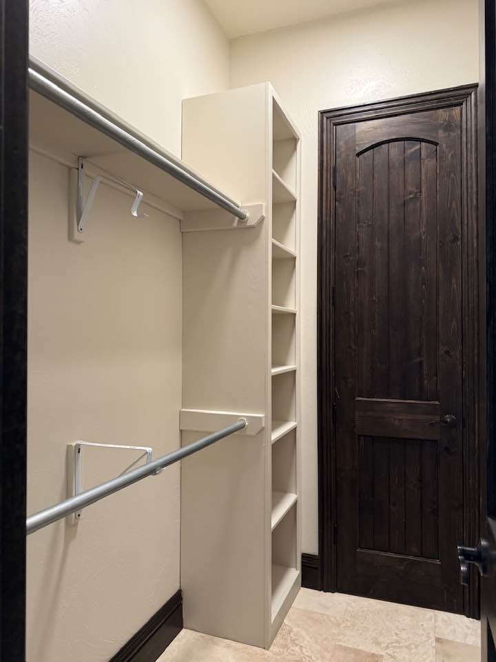 Carlsbad, New Mexico, 88220, United States, 4 Bedrooms Bedrooms, ,6 BathroomsBathrooms,Residential,For Sale,1974885