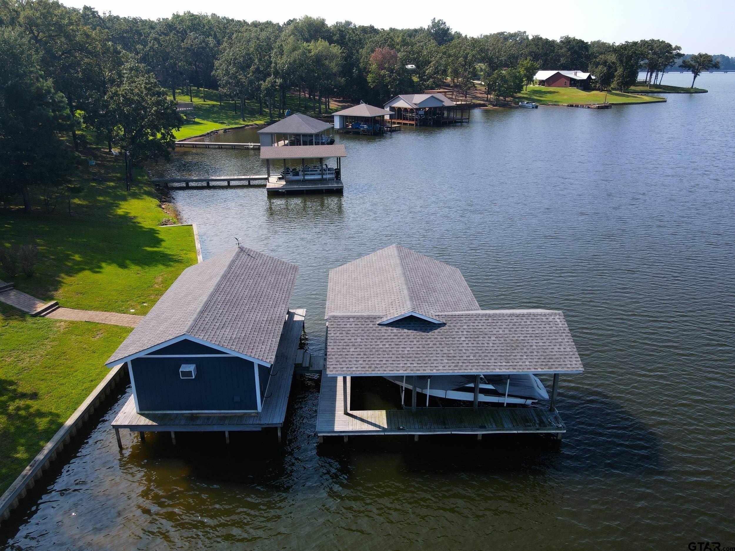 Pittsburg, Texas, 75686, United States, 3 Bedrooms Bedrooms, ,3 BathroomsBathrooms,Residential,For Sale,1977166