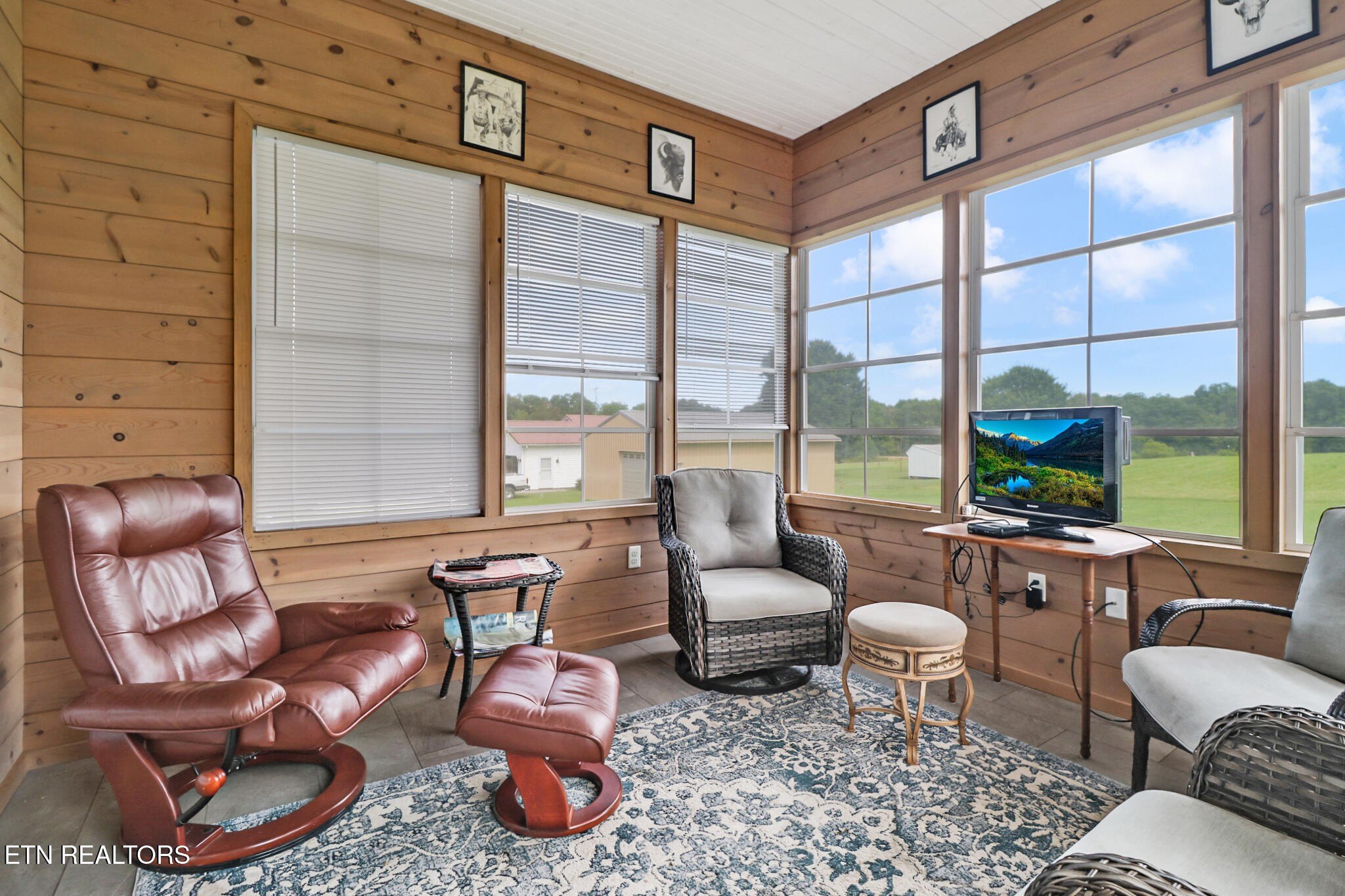 Crossville, Tennessee, 38555, United States, 3 Bedrooms Bedrooms, ,3 BathroomsBathrooms,Residential,For Sale,1921261