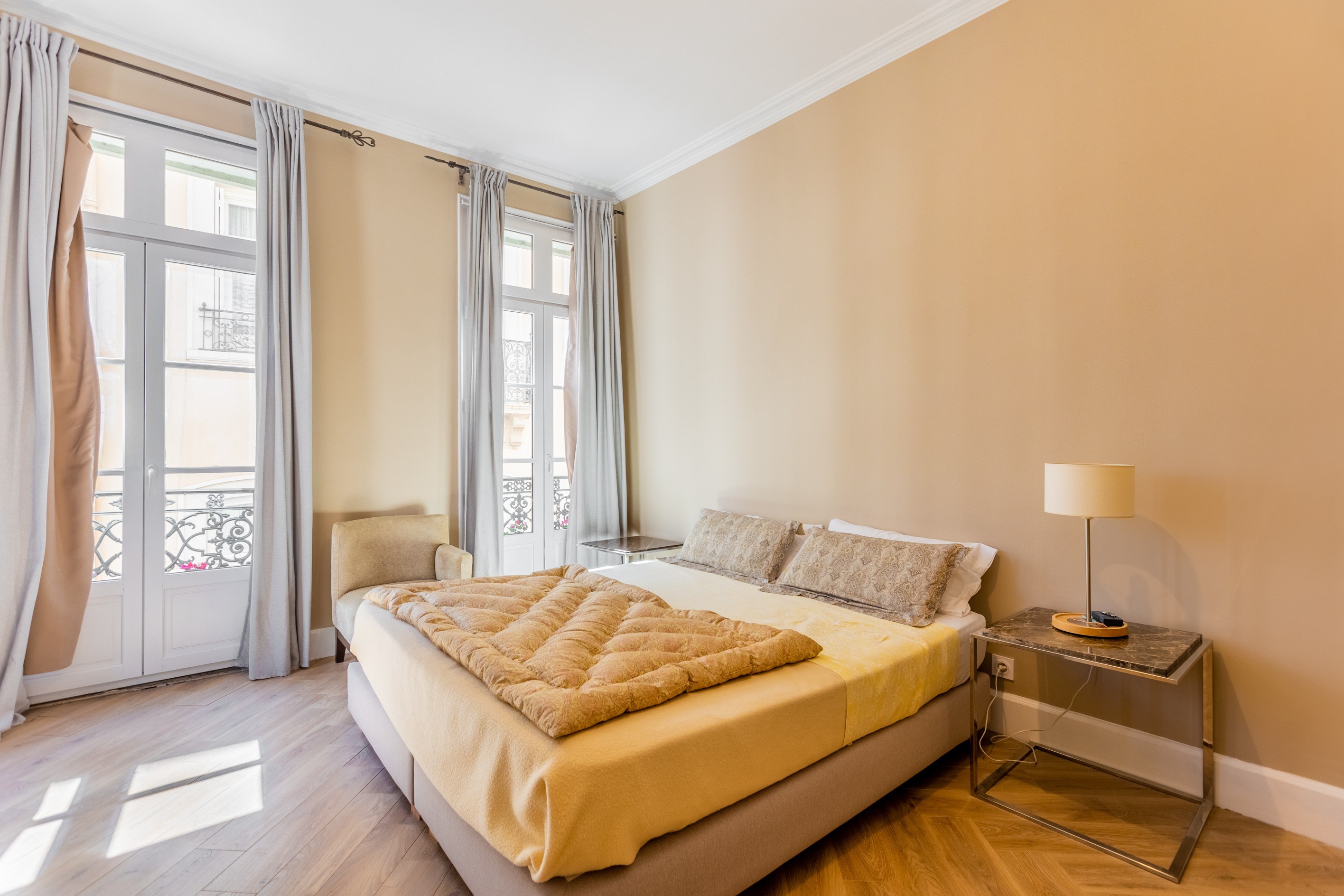  TOWN CENTRE: BEAUTIFUL RENOVATED PERIOD APARTMENT - 物件實景