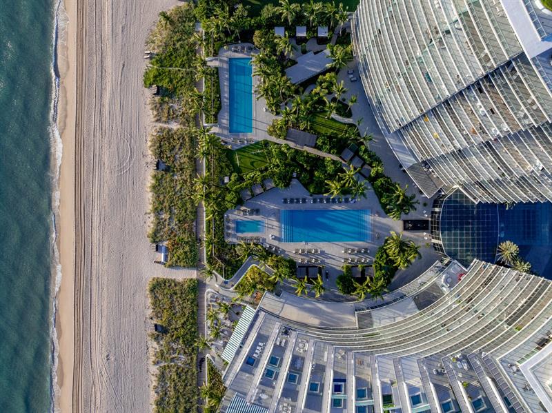 Fort Lauderdale, Florida, 33305, United States, 3 Bedrooms Bedrooms, ,5 BathroomsBathrooms,Residential,For Sale,1992942