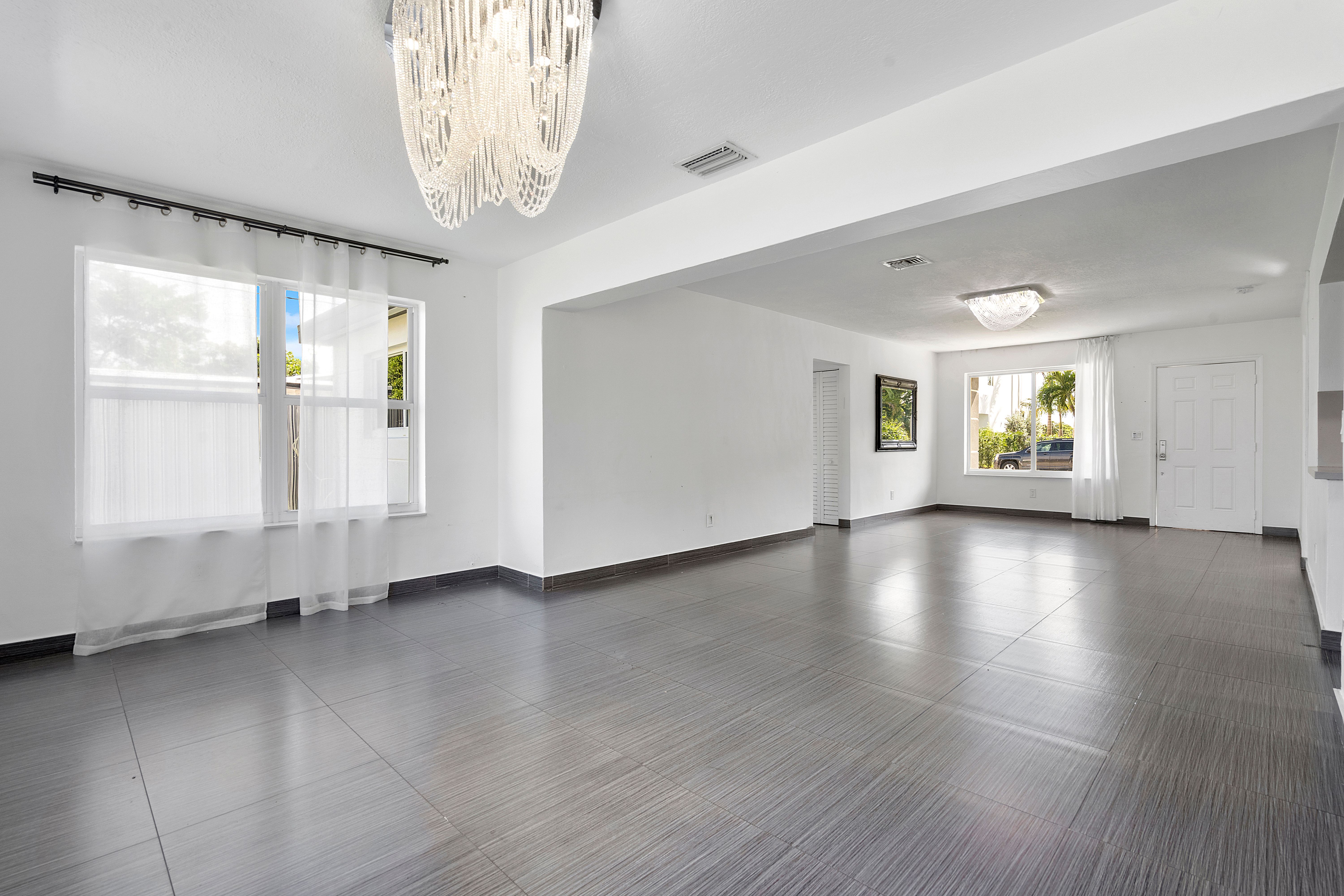  2505 NE 214th St, Aventura, FL, 33180 - 物件實景