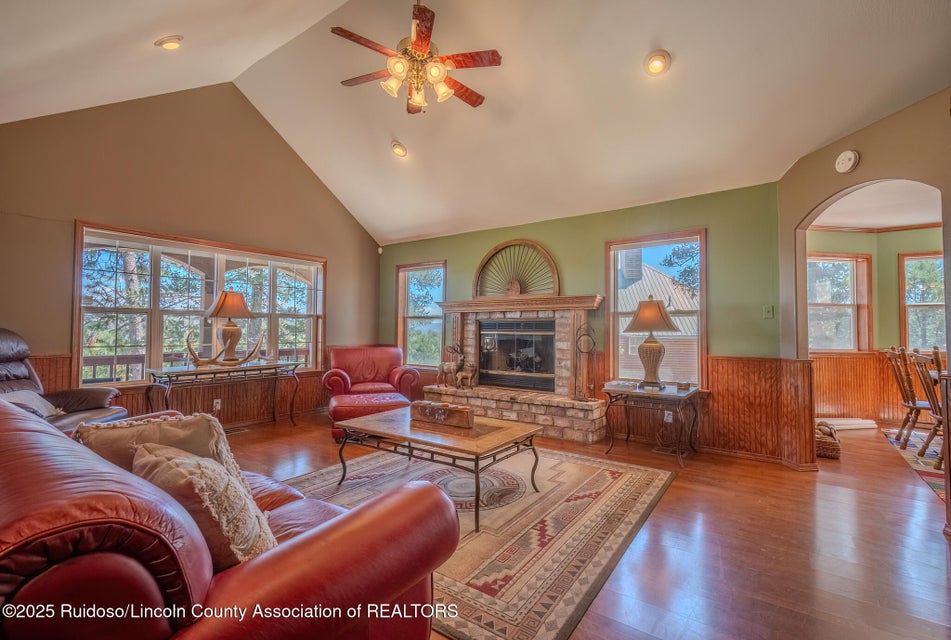 Ruidoso, New Mexico, 88345, United States, 4 Bedrooms Bedrooms, ,3 BathroomsBathrooms,Residential,For Sale,1909726