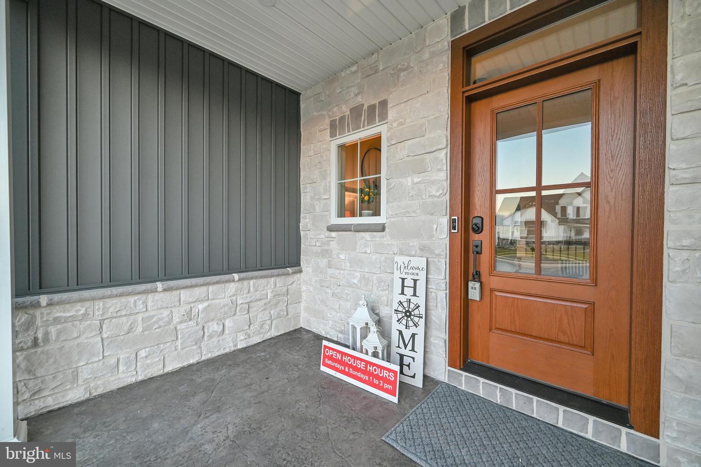 705 Oxford Drive Unit 39, York, Pennsylvania, 17406, United States, 4 Bedrooms Bedrooms, ,5 BathroomsBathrooms,Residential,For Sale,705 Oxford Drive Unit 39,1628330