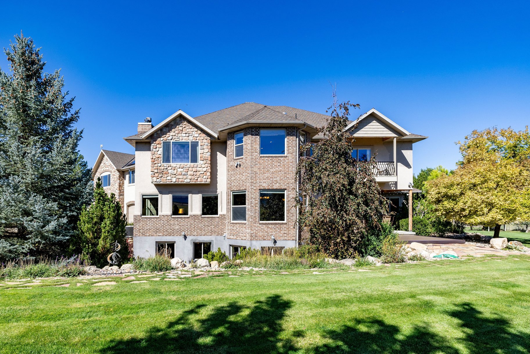  Family Compound with Sports Court, Privacy, and Horseshoe Mountain Views - 物件實景