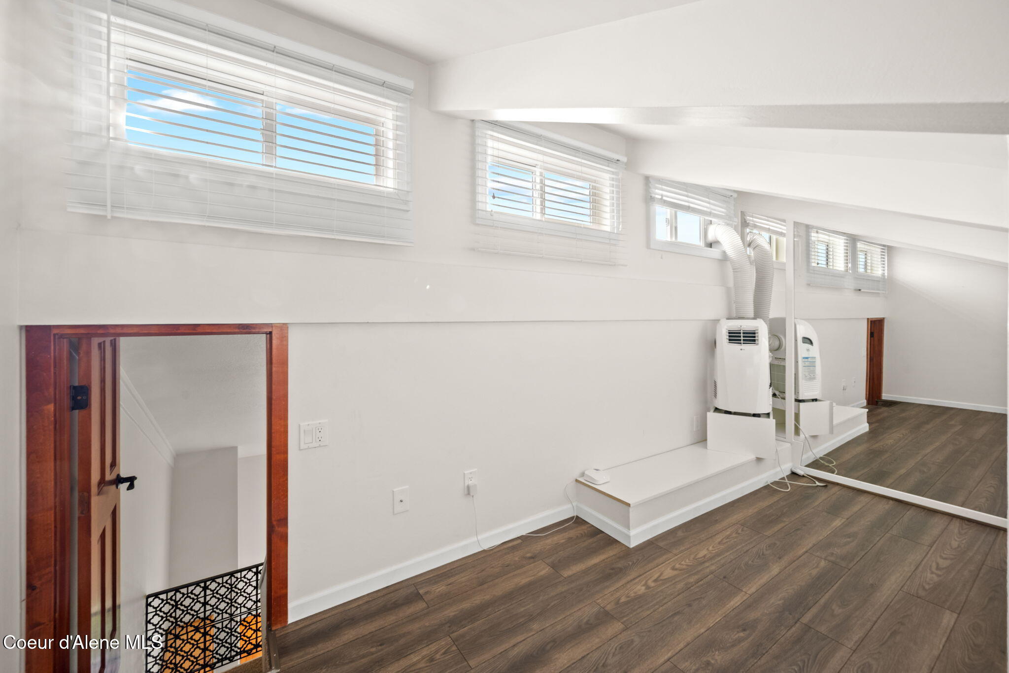 Sandpoint, Idaho, 83864, United States, 2 Bedrooms Bedrooms, ,Residential,For Sale,1999748