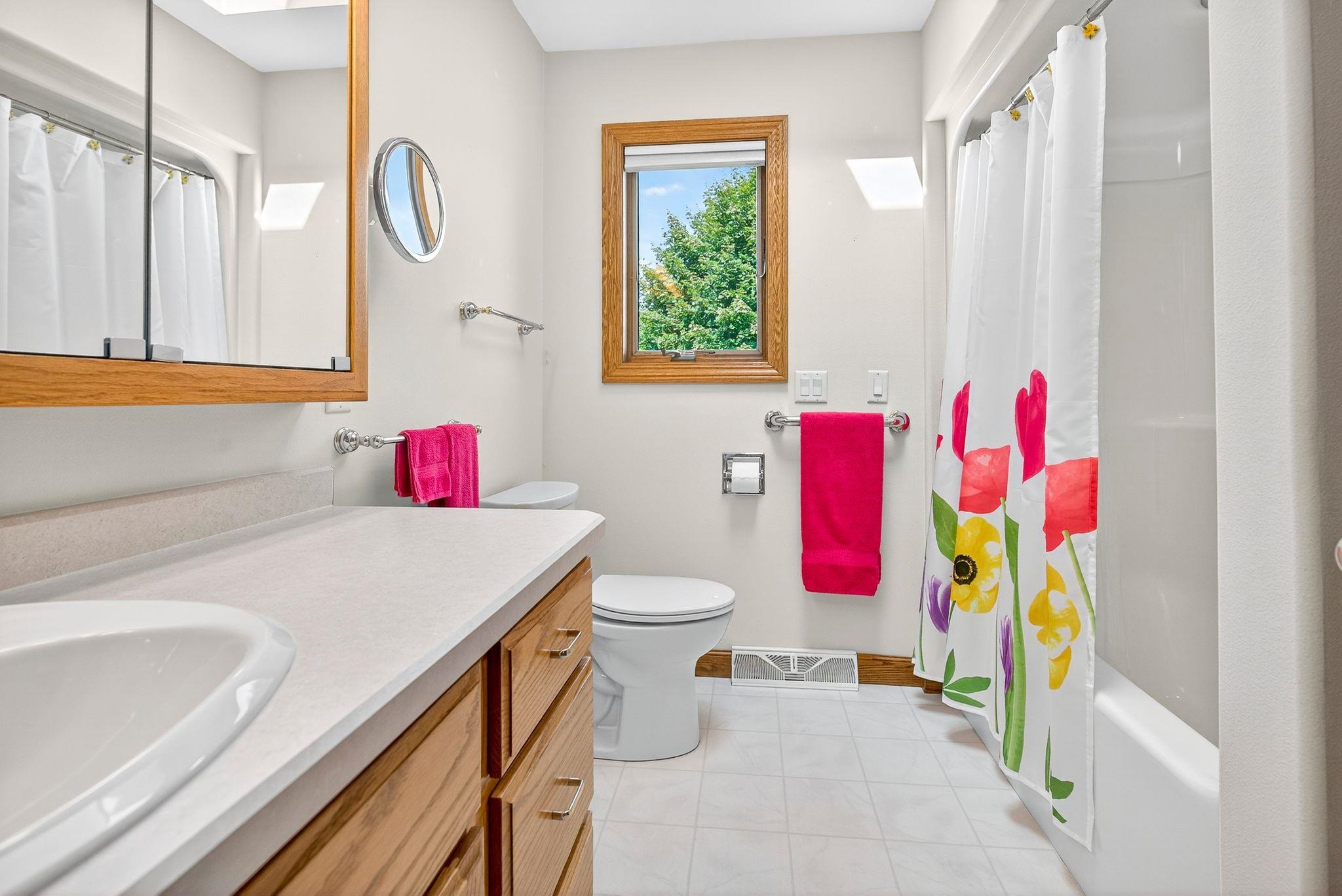 Redgranite, Wisconsin, 54970, United States, 3 Bedrooms Bedrooms, ,3 BathroomsBathrooms,Residential,For Sale,1982577