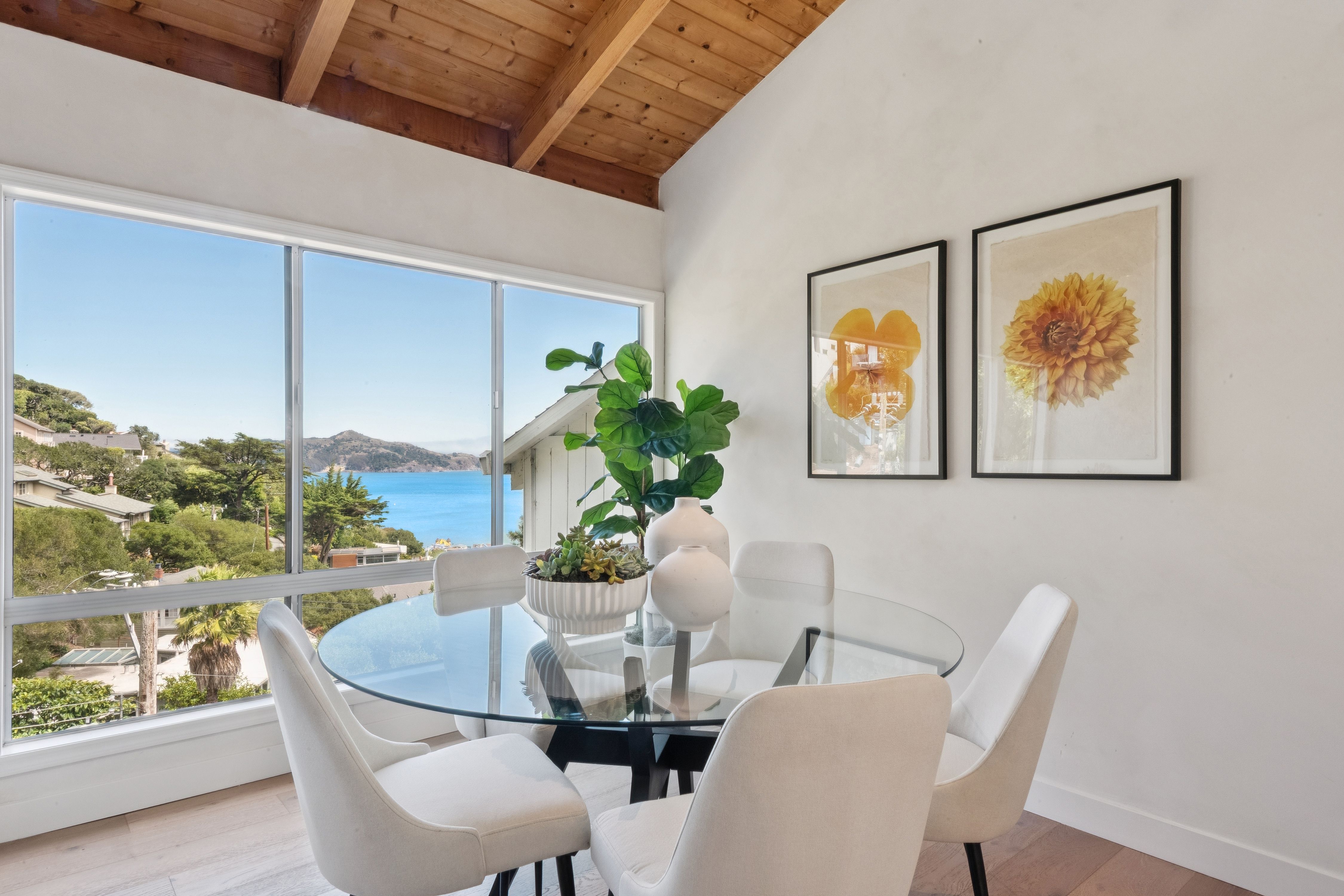  Quality, Design and Comfort Converge Bay Views too… - 物件實景