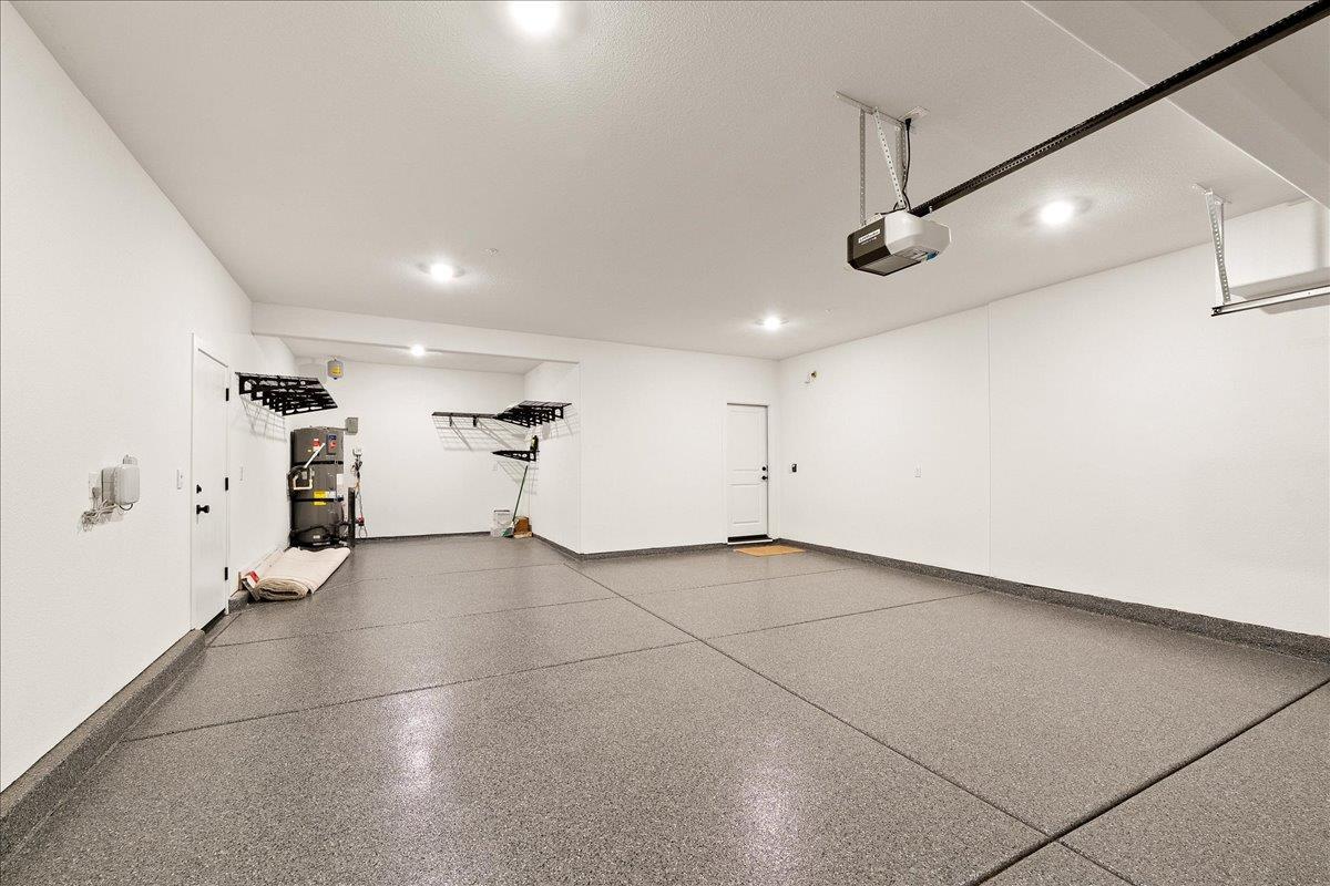 Roseville, California, 95747, United States, 5 Bedrooms Bedrooms, ,4 BathroomsBathrooms,Residential,For Sale,1998705