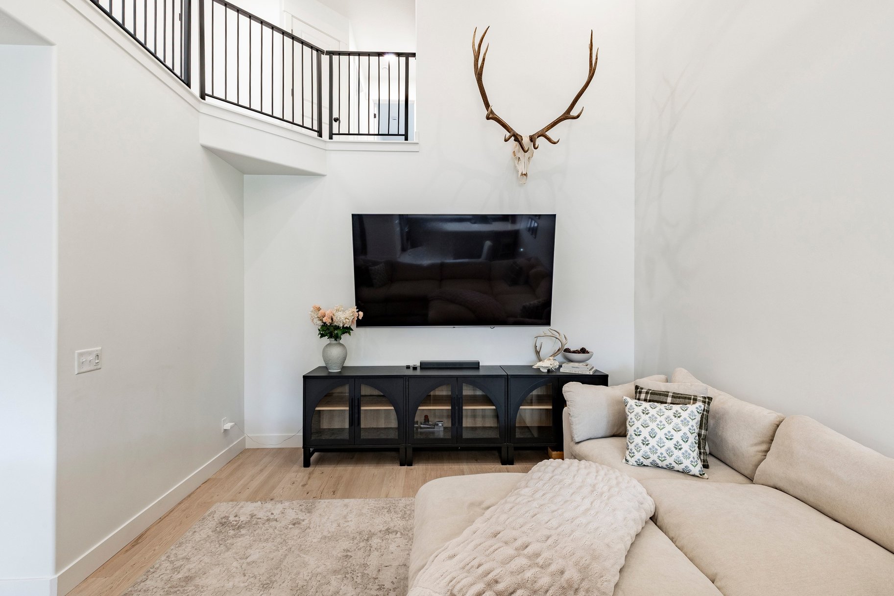  Beautifully Upgraded Townhome - 物件實景