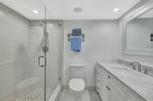 Hillsboro Beach, Florida, 33062, United States, 2 Bedrooms Bedrooms, ,3 BathroomsBathrooms,Residential,For Sale,1980984