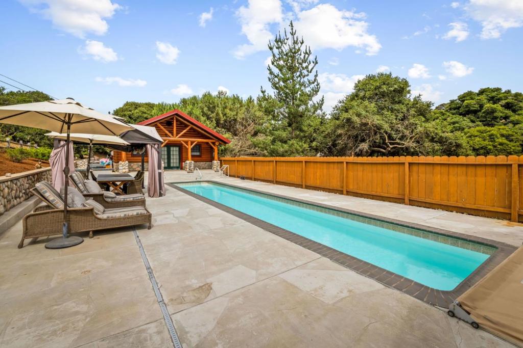 Salinas, California, 93907, United States, 3 Bedrooms Bedrooms, ,4 BathroomsBathrooms,Residential,For Sale,1974769