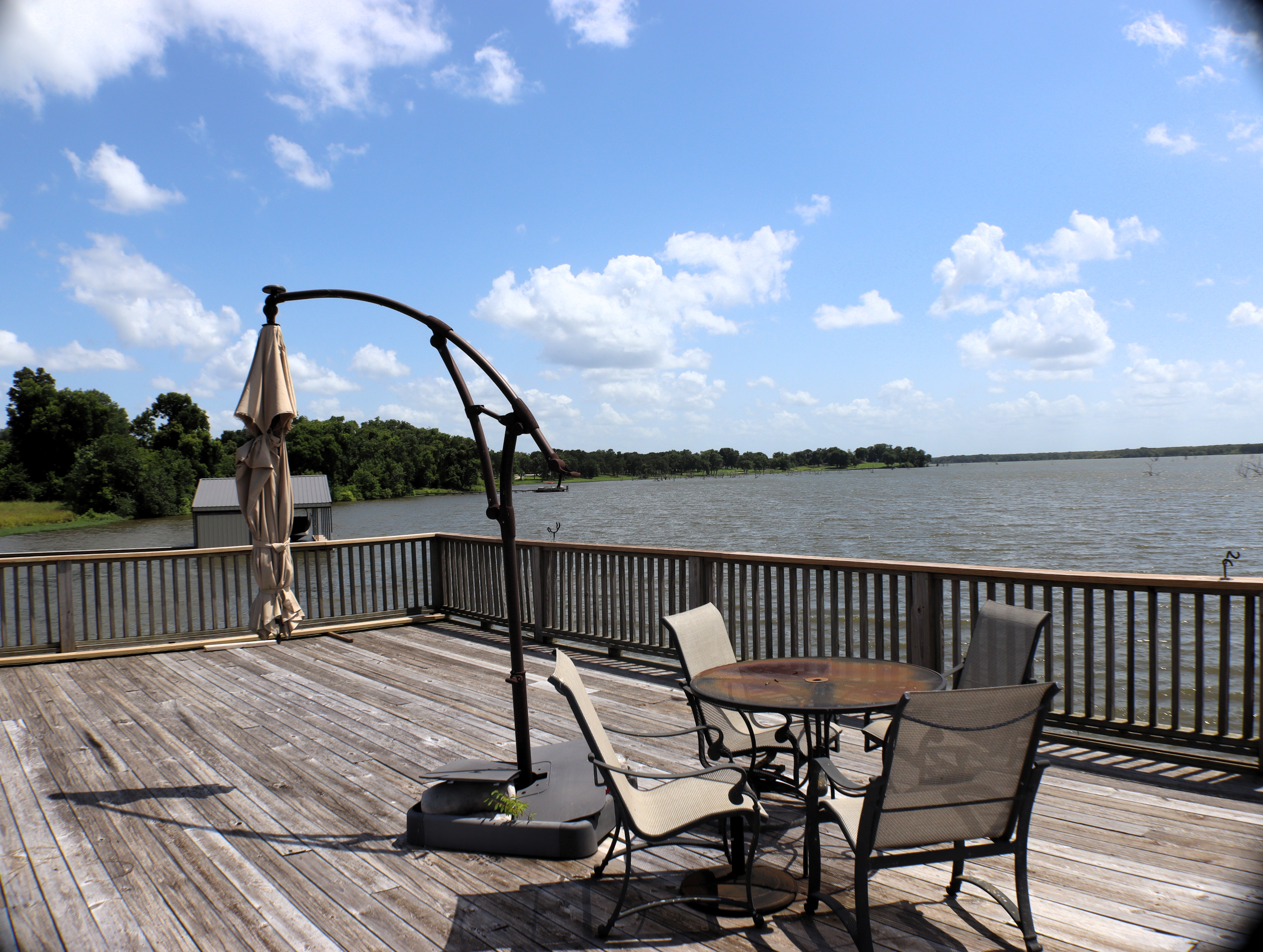 Lone Oak, Texas, 75453, United States, 3 Bedrooms Bedrooms, ,2 BathroomsBathrooms,Residential,For Sale,1880649