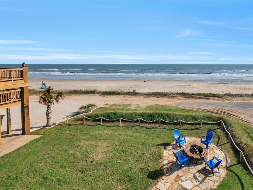 Gilchrist, Texas, 77617, United States, 3 Bedrooms Bedrooms, ,3 BathroomsBathrooms,Residential,For Sale,1978156