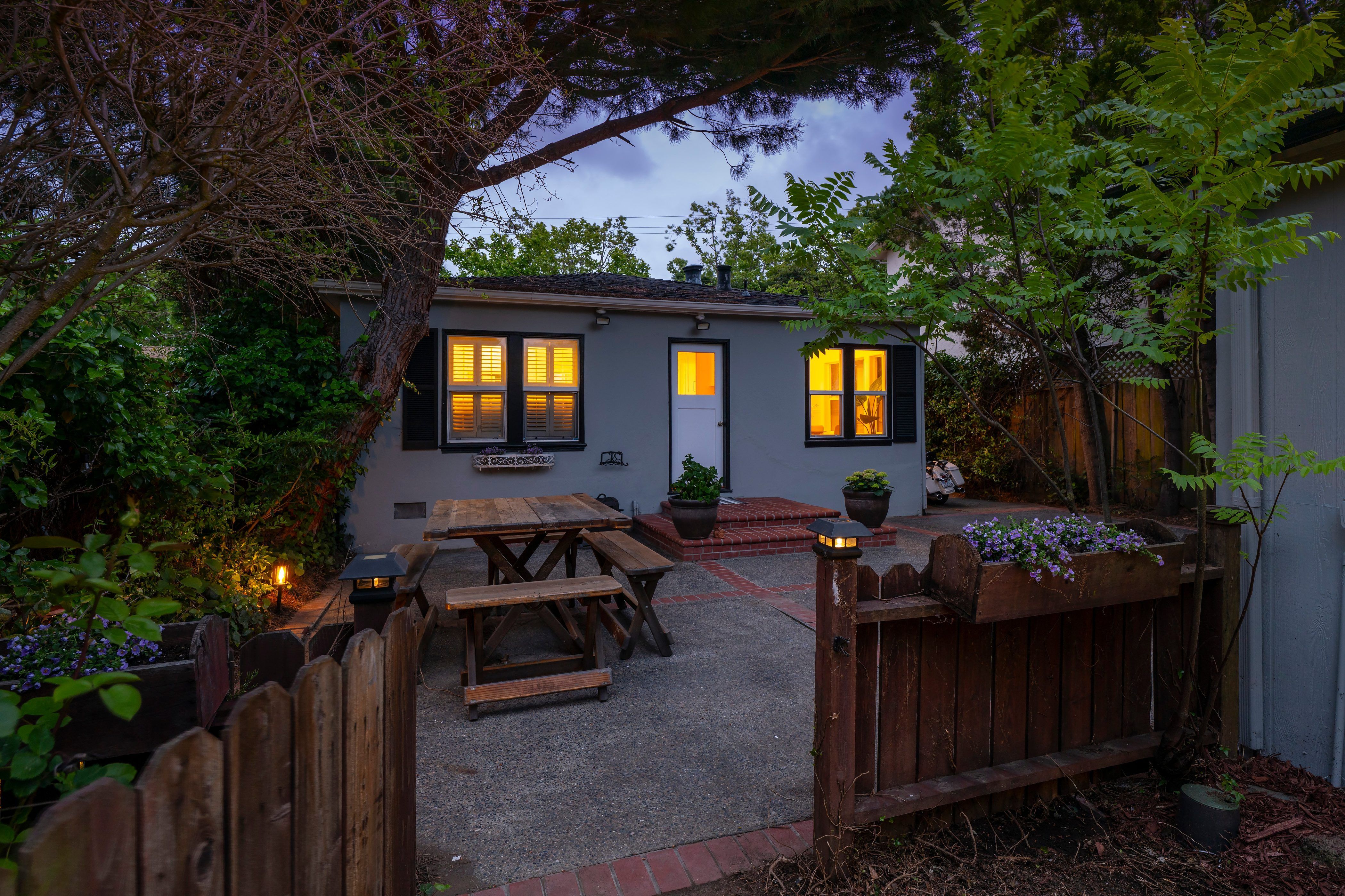  Charming One-Story Near Downtown Burlingame - 物件實景