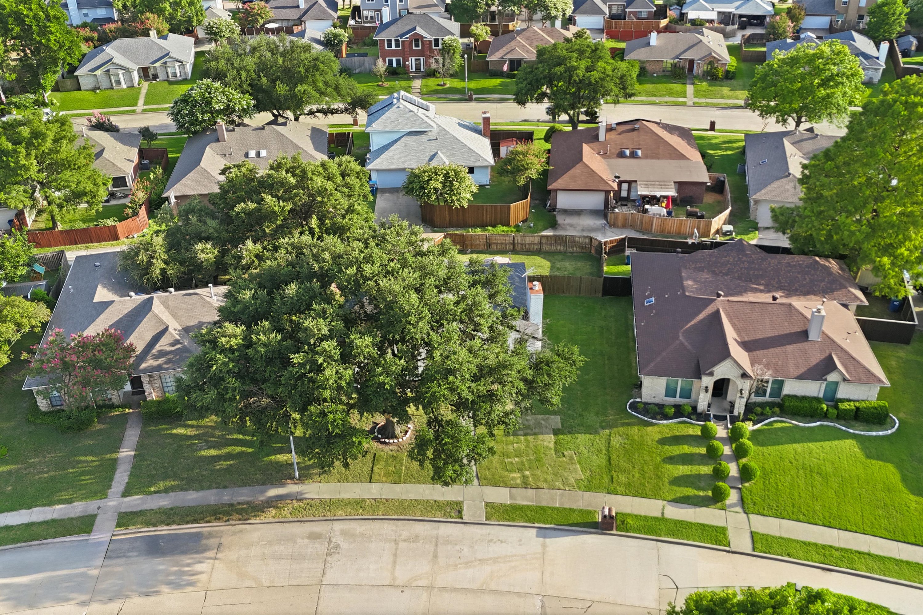  Beautifully Updated in Rowlett with a 2.75% Assumable FHA Loan - 物件實景