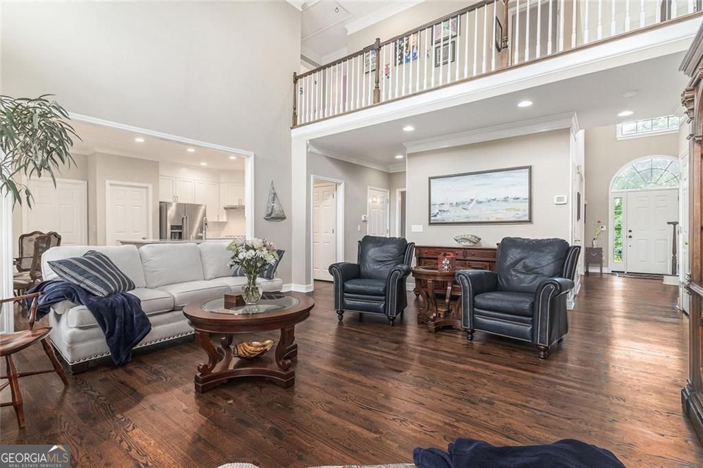 Roswell, Georgia, 30075, United States, 6 Bedrooms Bedrooms, ,5 BathroomsBathrooms,Residential,For Sale,1894243