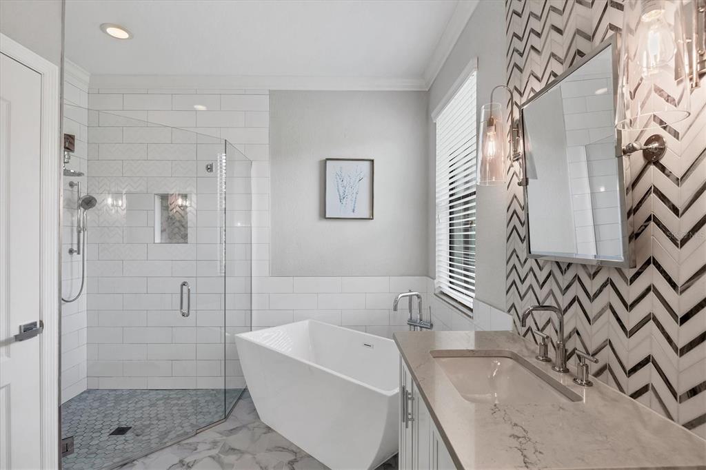 Venice, Florida, 34293, United States, 4 Bedrooms Bedrooms, ,2 BathroomsBathrooms,Residential,For Sale,1977981