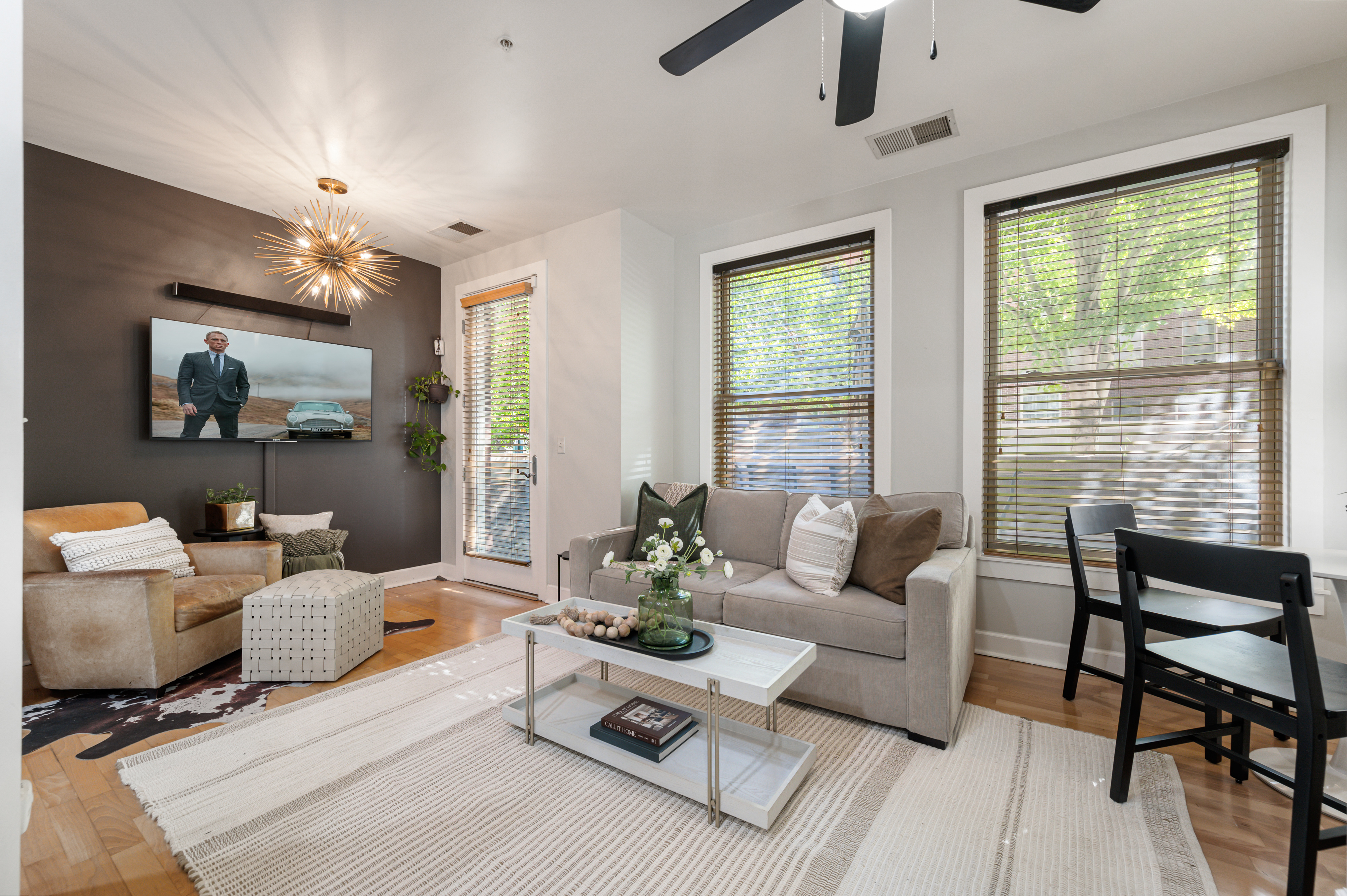  Spacious 1-Bedroom Main Floor Condo in a Prime Location - 物件實景