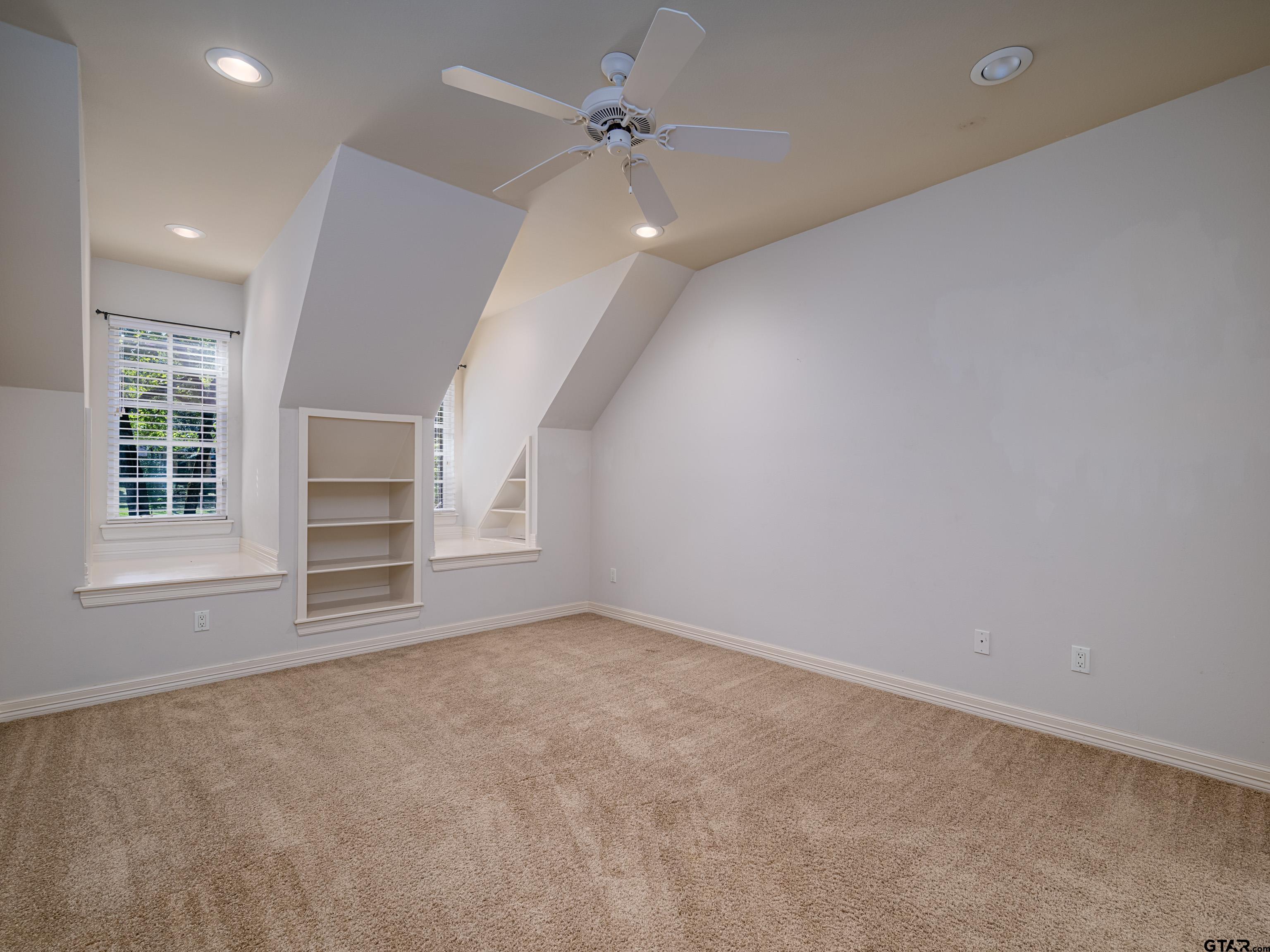 Tyler, Texas, 75703, United States, 4 Bedrooms Bedrooms, ,4 BathroomsBathrooms,Residential,For Sale,1970212