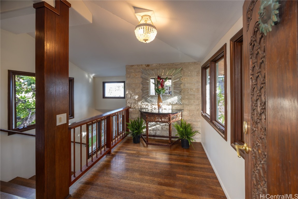 4240 Kaikoo Place, Honolulu, Hawaii, 96816, United States, 5 Bedrooms Bedrooms, ,6 BathroomsBathrooms,Residential,For Sale,4240 Kaikoo Place,1646574