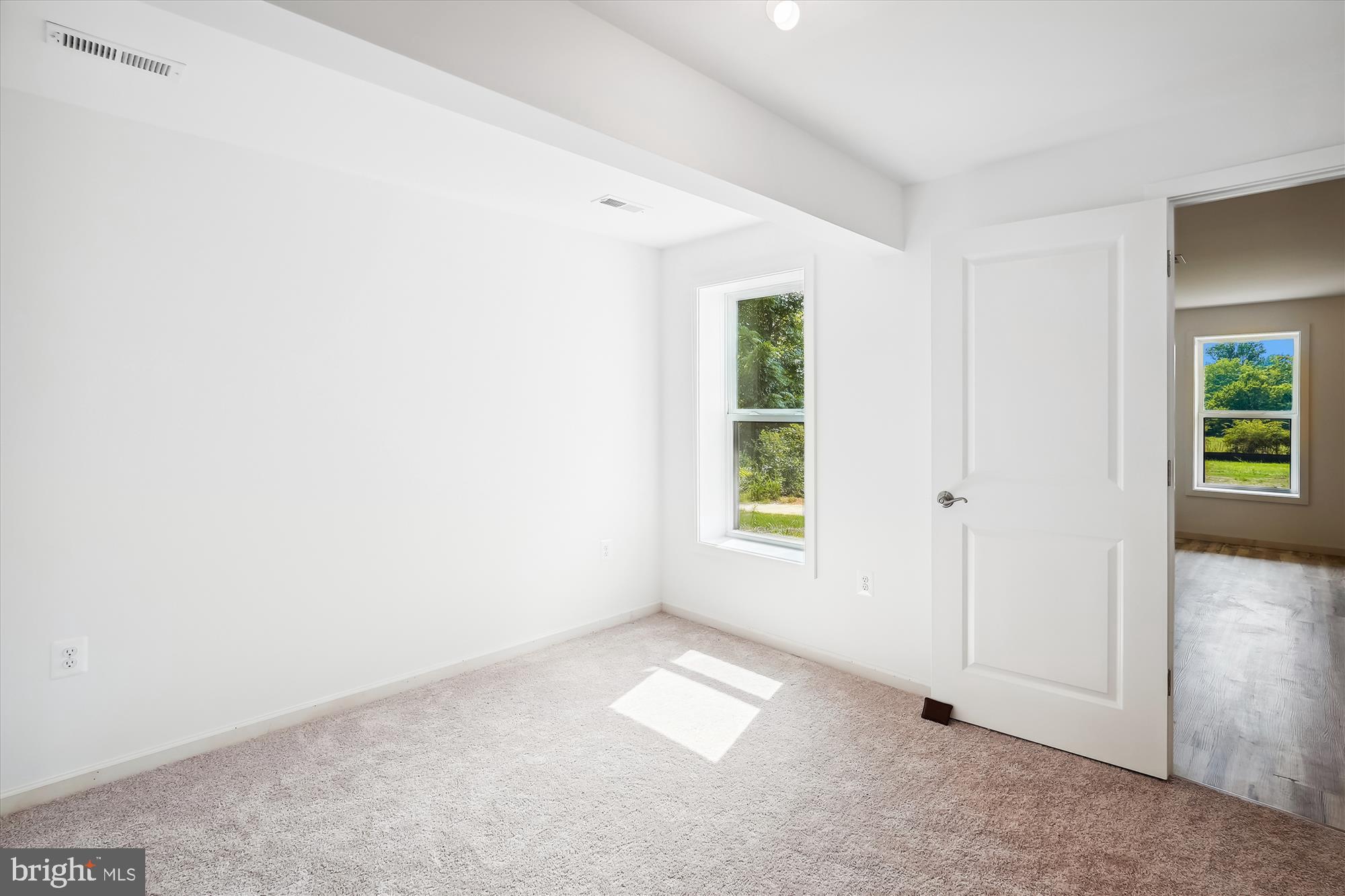 Amissville, Virginia, 20106, United States, 4 Bedrooms Bedrooms, ,3 BathroomsBathrooms,Residential,For Sale,1920325