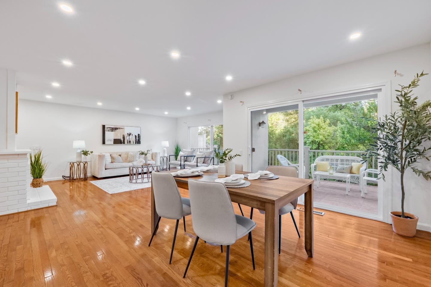 Saratoga, California, 95070, United States, 3 Bedrooms Bedrooms, ,3 BathroomsBathrooms,Residential,For Sale,2001876