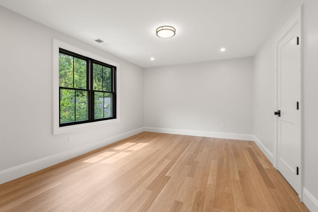 Westwood, Massachusetts, 02090, United States, 5 Bedrooms Bedrooms, ,5 BathroomsBathrooms,Residential,For Sale,1911878