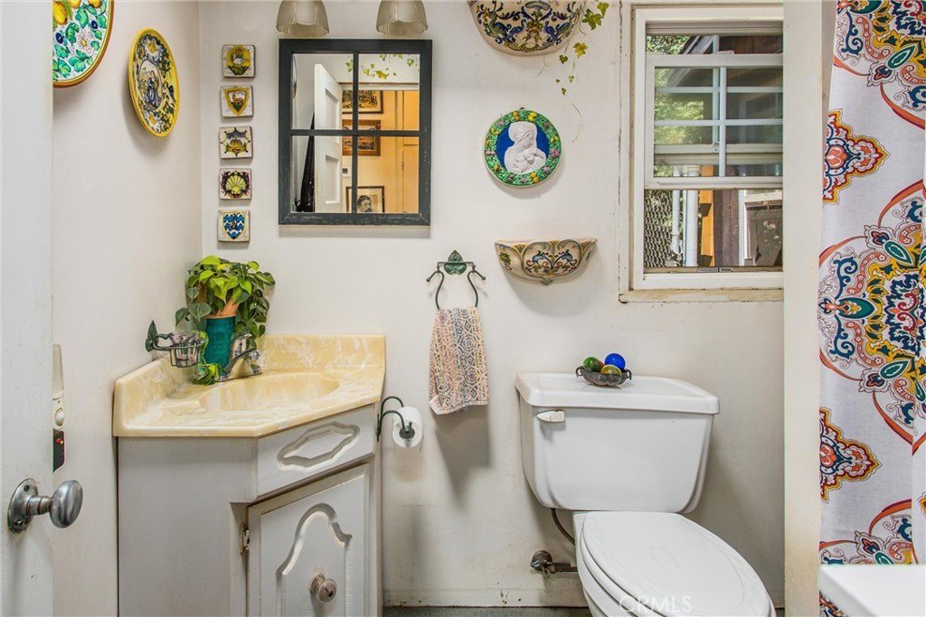 Oak Glen, California, 92399, United States, 2 Bedrooms Bedrooms, ,2 BathroomsBathrooms,Residential,For Sale,1973930