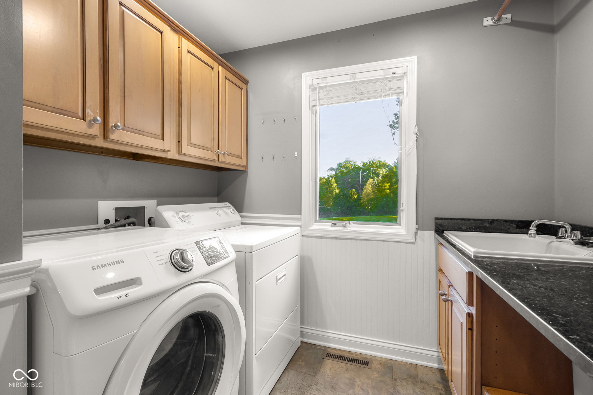 Columbus, Indiana, 47201, United States, 5 Bedrooms Bedrooms, ,6 BathroomsBathrooms,Residential,For Sale,1982008