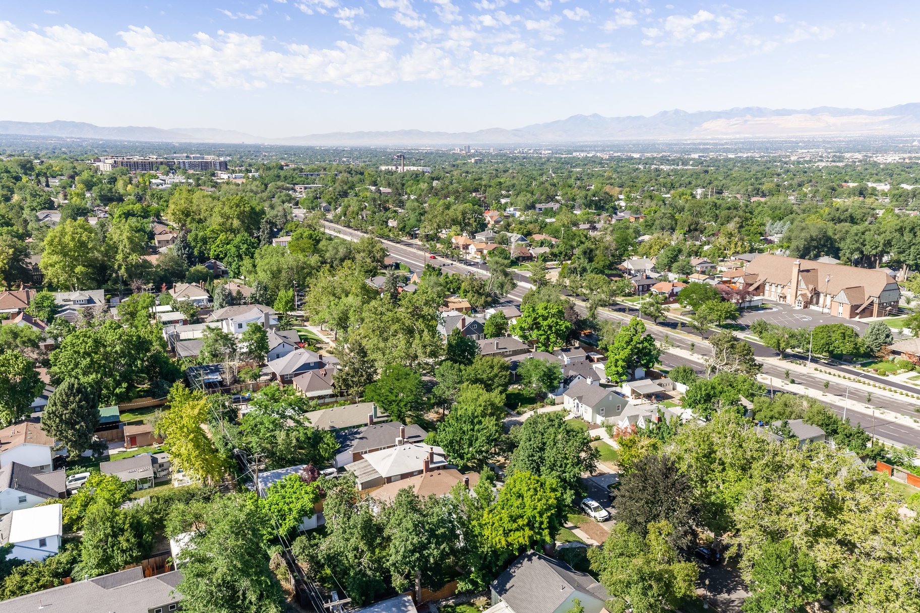  Charming Two-Story Home in the Highly Sought-After Highland Park Neighborhood - 物件實景