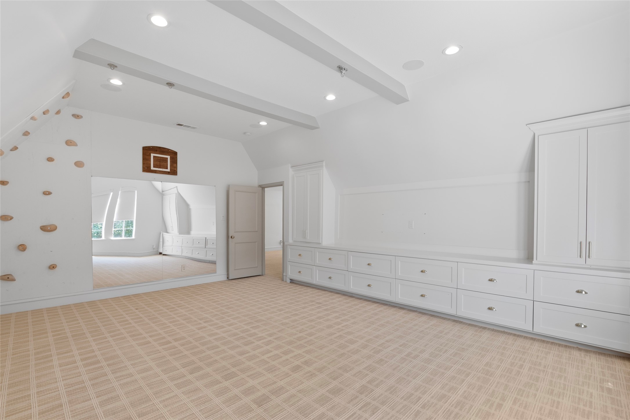 Southlake, Texas, 76092, United States, 5 Bedrooms Bedrooms, ,6 BathroomsBathrooms,Residential,For Sale,1962326