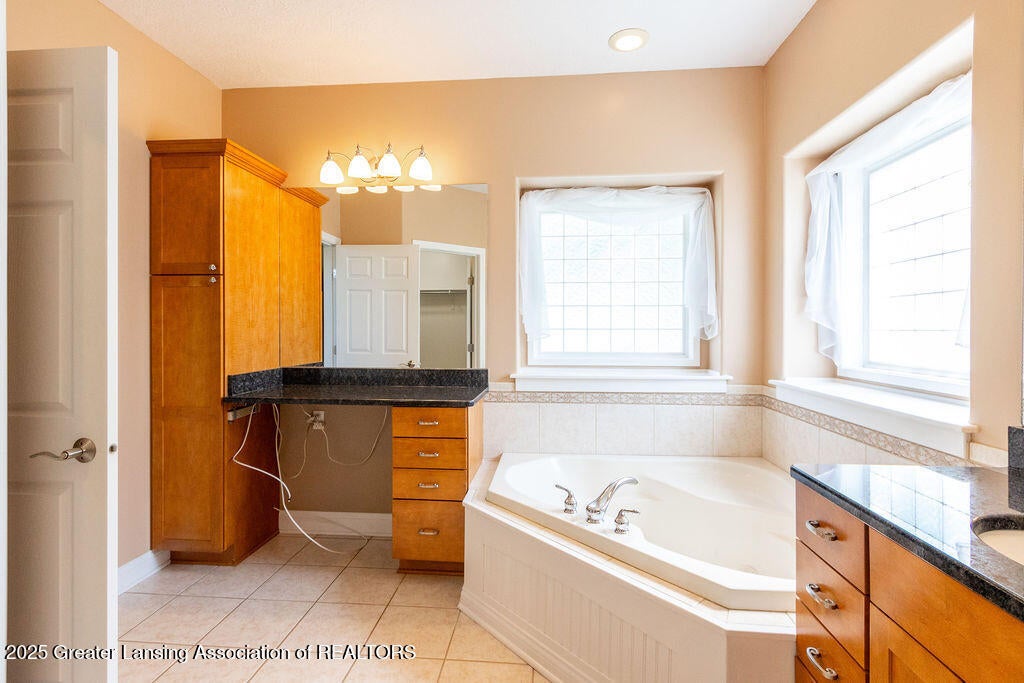 Dimondale, Michigan, 48821, United States, 4 Bedrooms Bedrooms, ,4 BathroomsBathrooms,Residential,For Sale,1840244