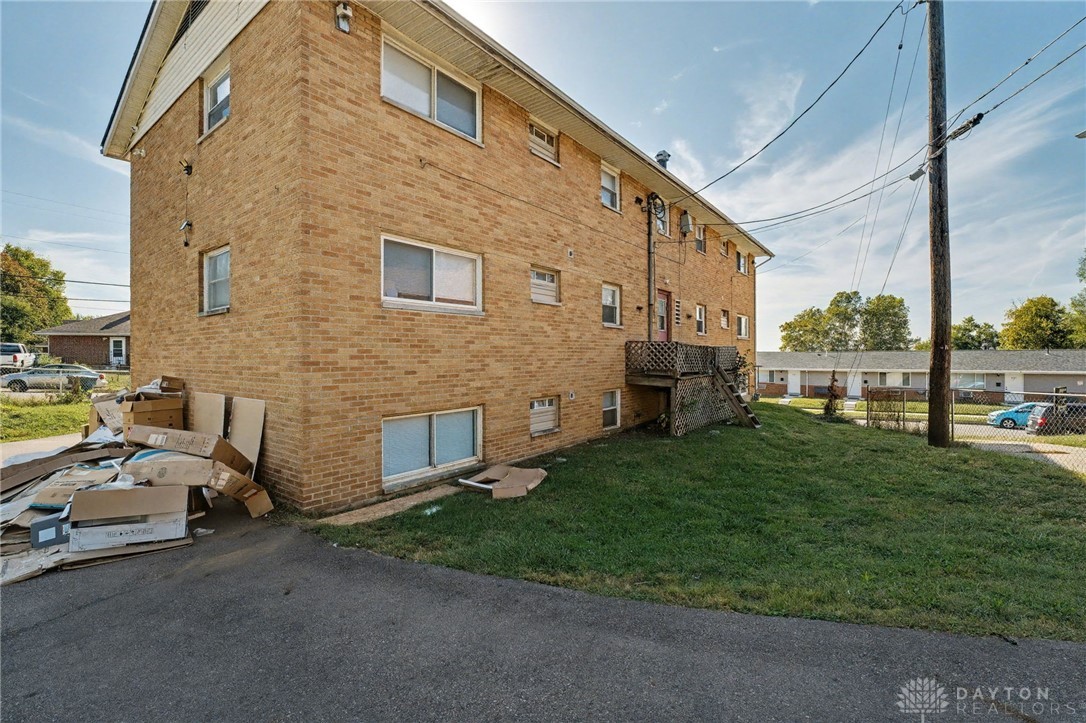 Dayton, Ohio, 45403, United States, 12 Bedrooms Bedrooms, ,6 BathroomsBathrooms,Residential,For Sale,1991543