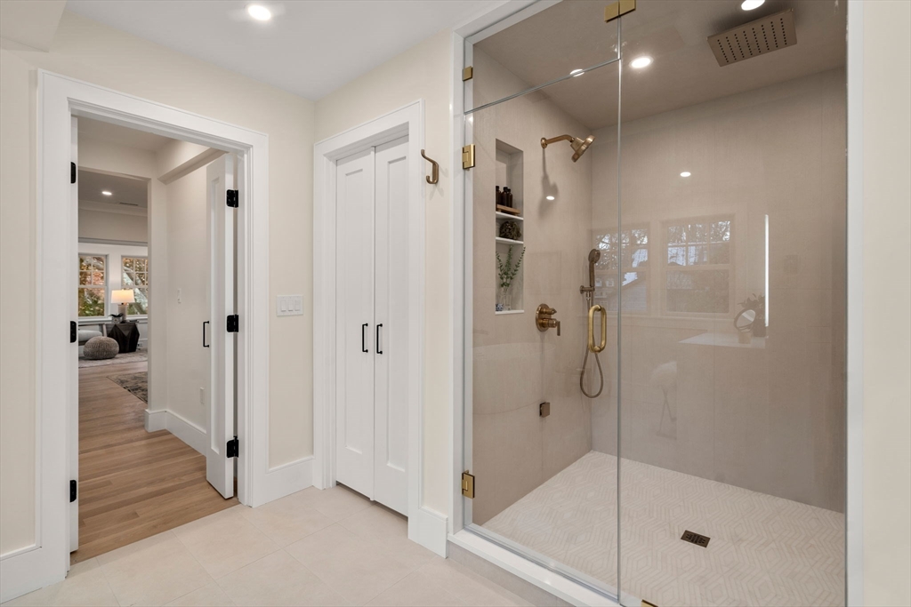 Newton, Massachusetts, 02465, United States, 6 Bedrooms Bedrooms, ,7 BathroomsBathrooms,Residential,For Sale,1995687