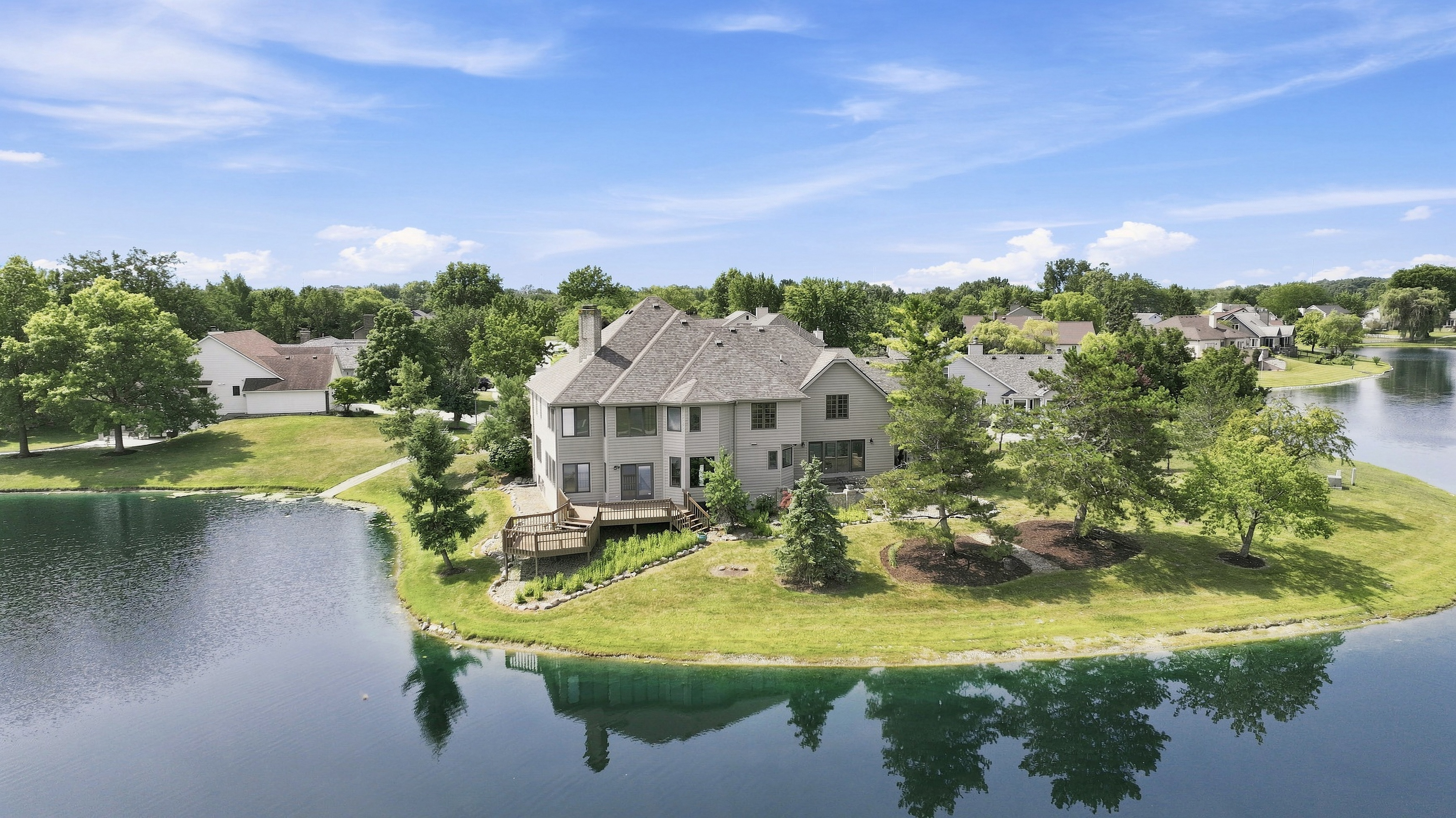  One of a Kind Estate on a Picturesque Lot - 物件實景