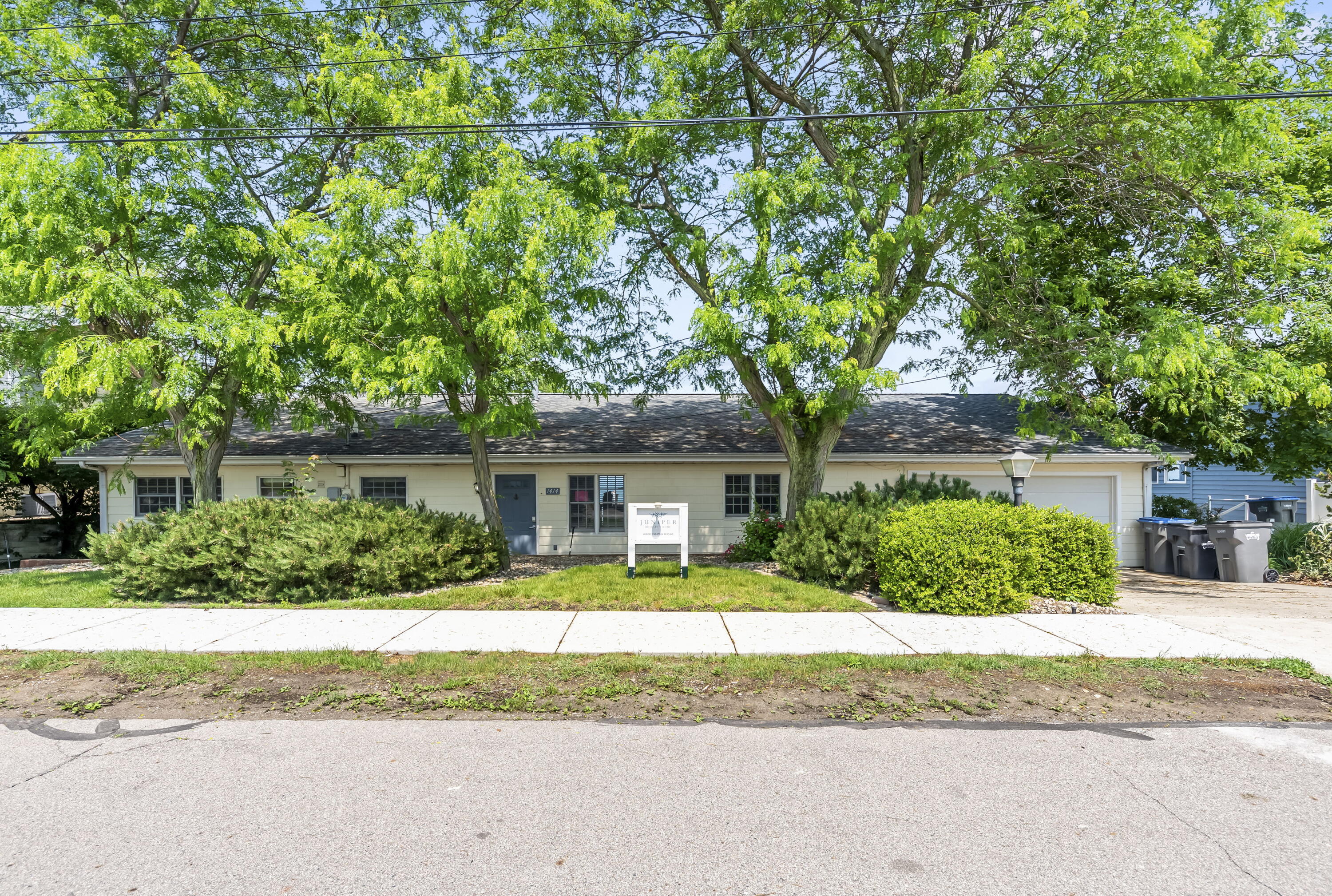 New Buffalo, Michigan, 49117, United States, 3 Bedrooms Bedrooms, ,2 BathroomsBathrooms,Residential,For Sale,1901107
