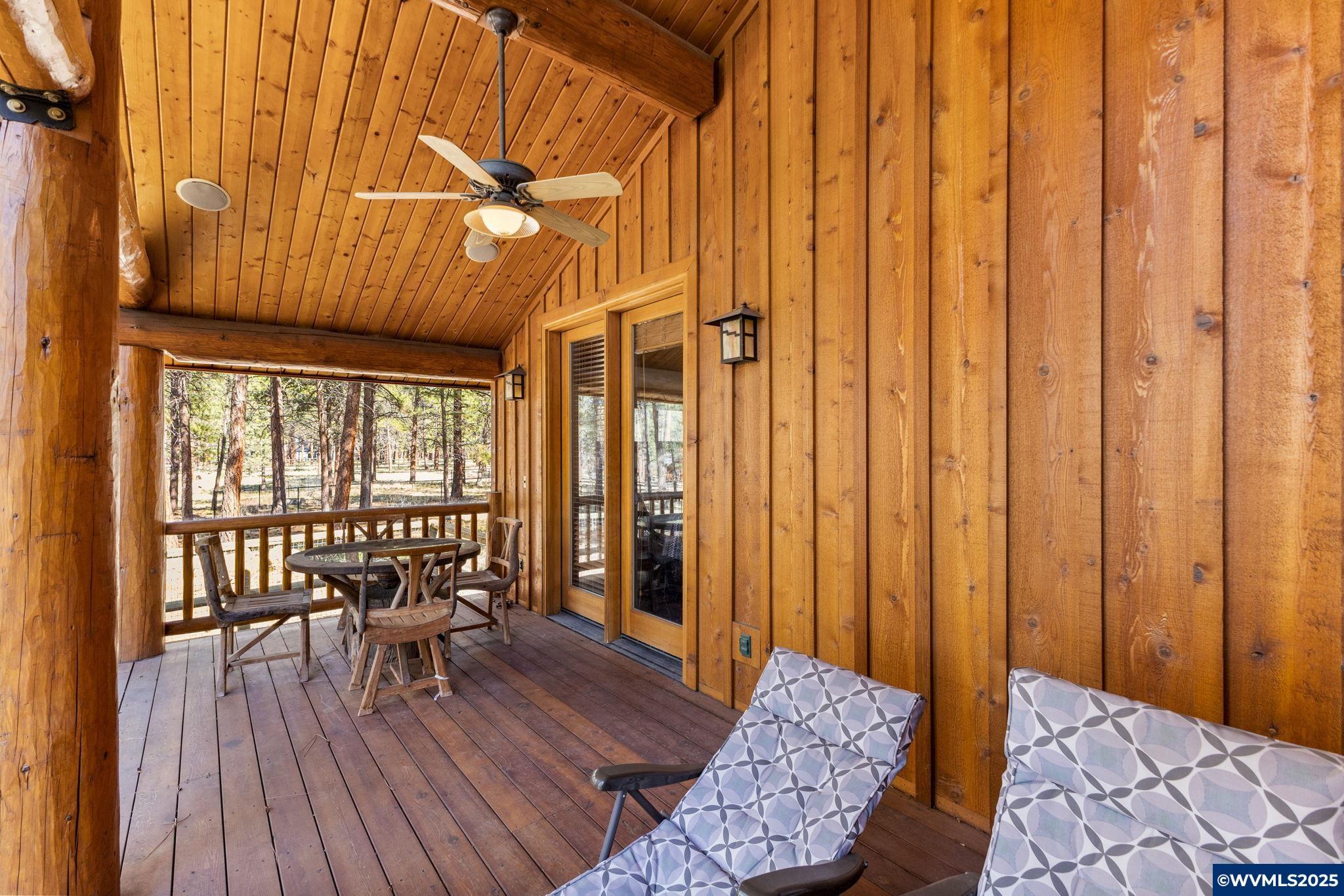 Sisters, Oregon, 97759, United States, 3 Bedrooms Bedrooms, ,6 BathroomsBathrooms,Residential,For Sale,1784576