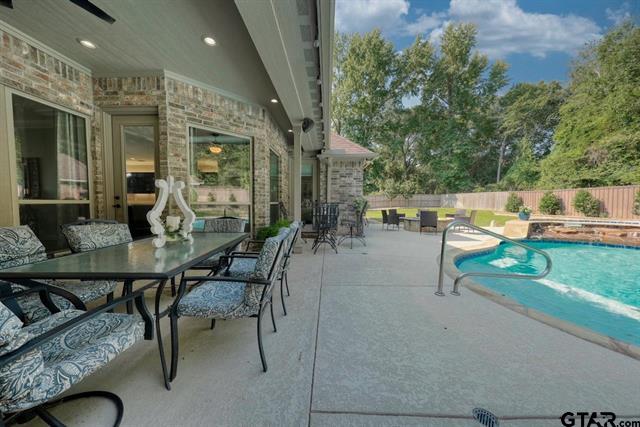 Tyler, Texas, 75706, United States, 4 Bedrooms Bedrooms, ,3 BathroomsBathrooms,Residential,For Sale,1976690