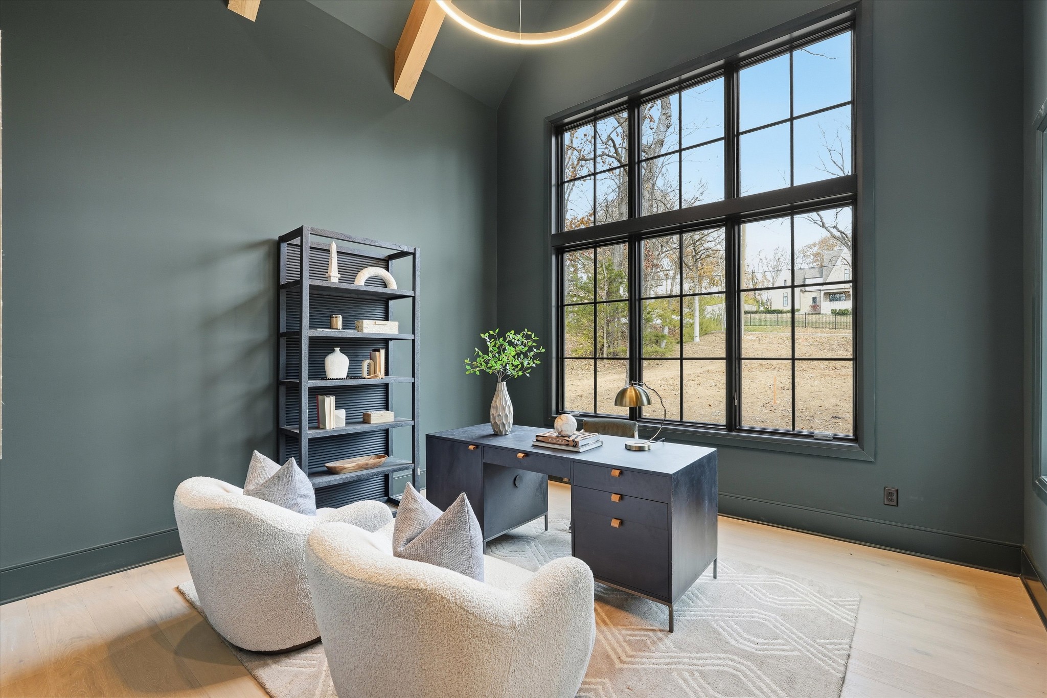 Nashville, Tennessee, 37205, United States, 5 Bedrooms Bedrooms, ,7 BathroomsBathrooms,Residential,For Sale,1990472