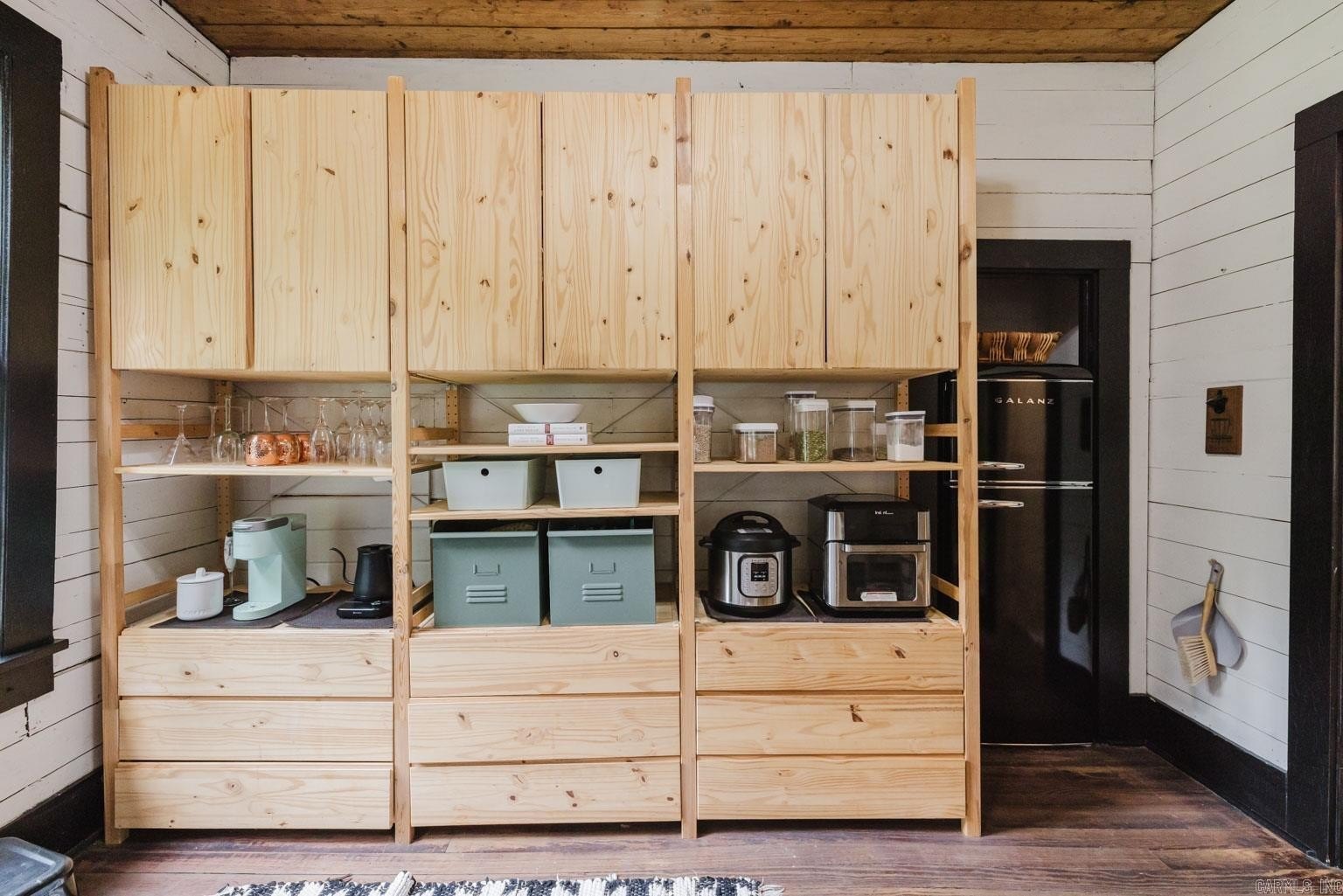 Benton, Arkansas, 72015, United States, 5 Bedrooms Bedrooms, ,3 BathroomsBathrooms,Residential,For Sale,1978778