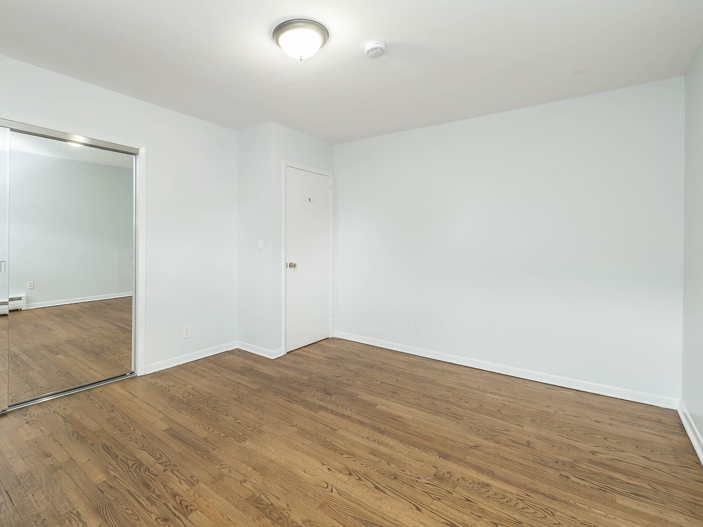  44 Corchaug Avenue, Port Washington, NY, 11050 - 物件實景