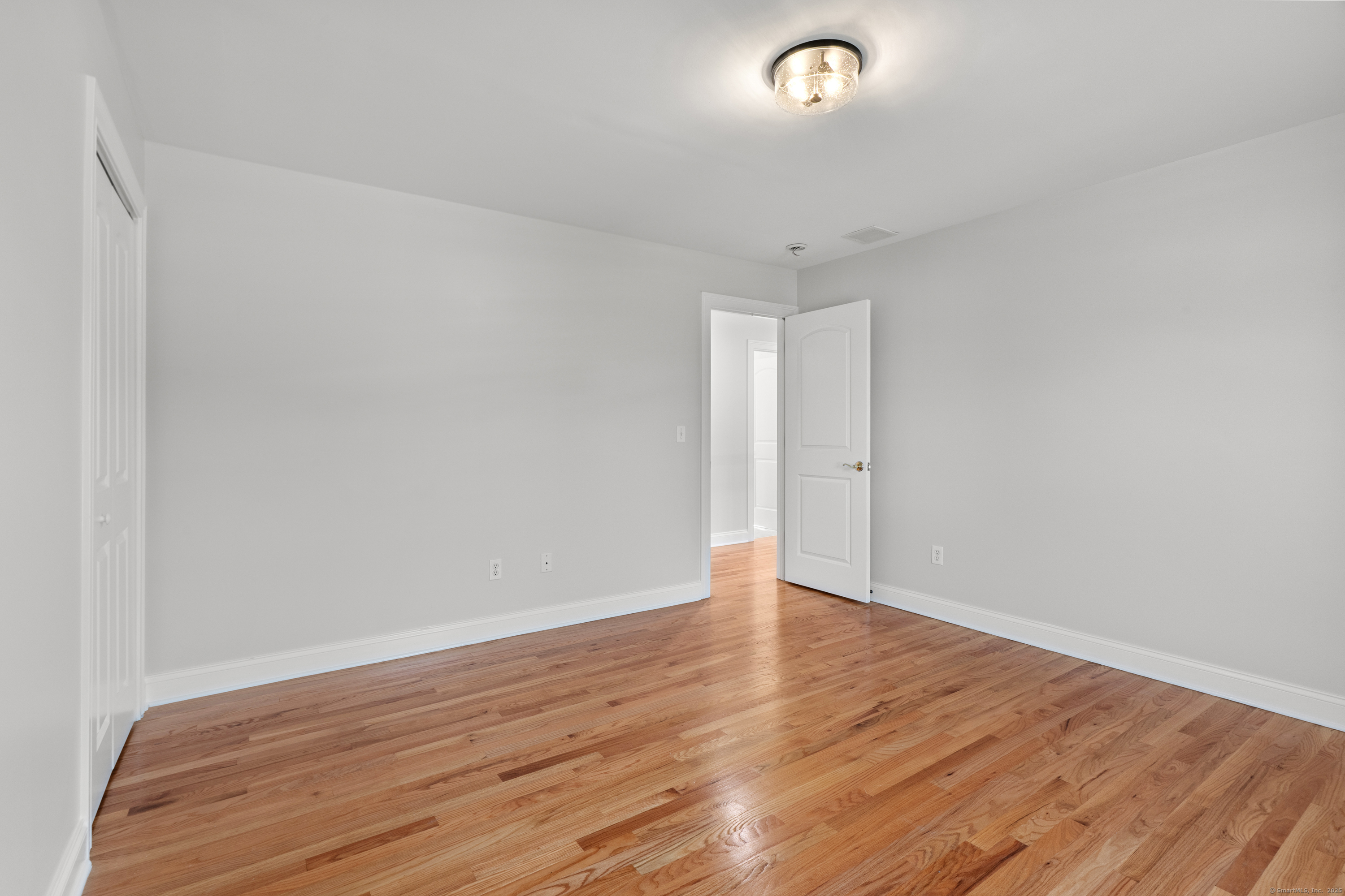 Manchester, Connecticut, 06040, United States, 4 Bedrooms Bedrooms, ,3 BathroomsBathrooms,Residential,For Sale,1919833