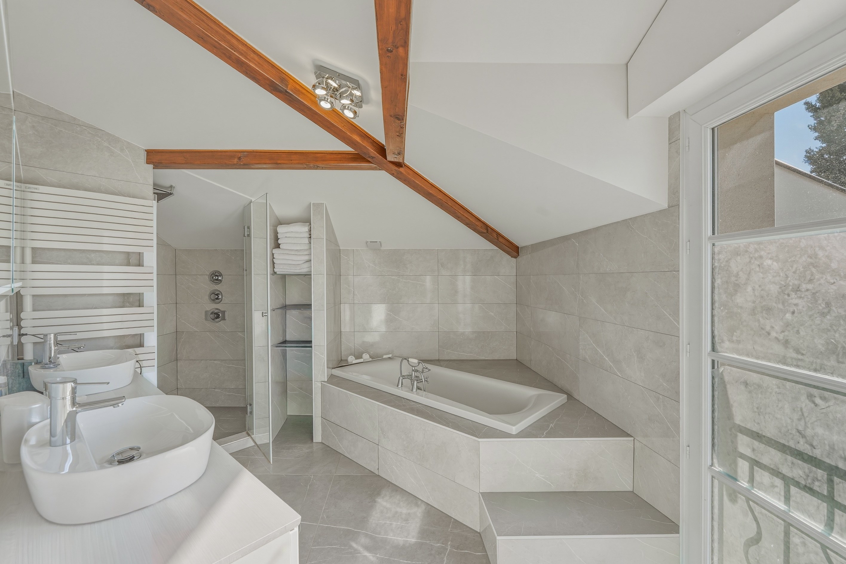  A luxury property on the outskirts of Geneva, with a Mediterranean feel - 物件實景