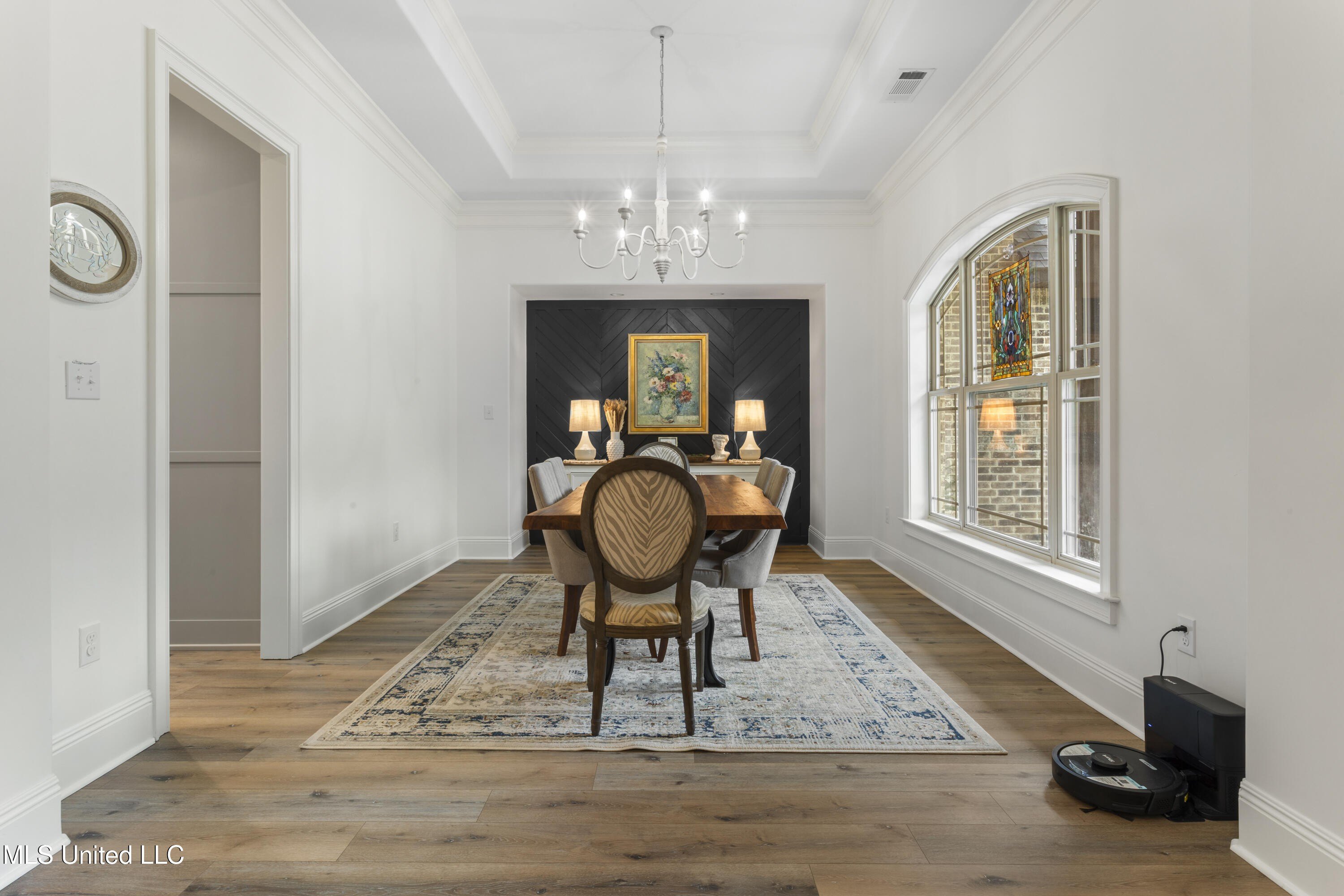 Gulfport, Mississippi, 39503, United States, 5 Bedrooms Bedrooms, ,5 BathroomsBathrooms,Residential,For Sale,1974357