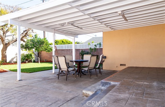 Lakewood, California, 90712, United States, 3 Bedrooms Bedrooms, ,2 BathroomsBathrooms,Residential,For Sale,1986109