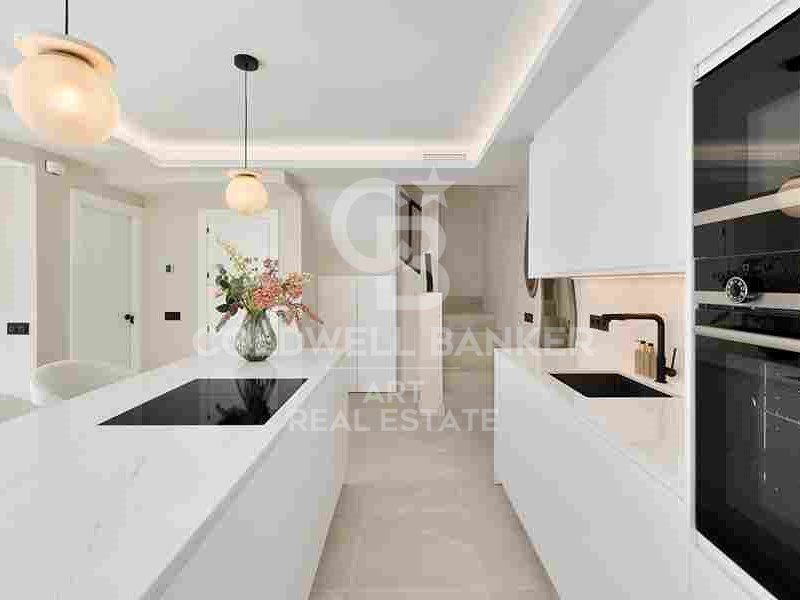 Marbella, Andalusia, ES, 3 Bedrooms Bedrooms, ,3 BathroomsBathrooms,Residential,For Sale,1792745