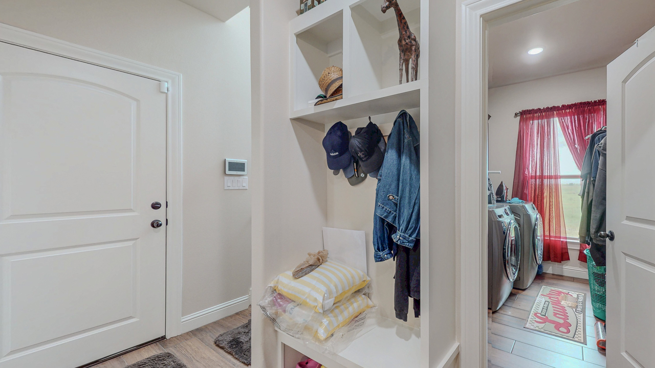 Beaumont, Texas, 77713, United States, 5 Bedrooms Bedrooms, ,4 BathroomsBathrooms,Residential,For Sale,1883085